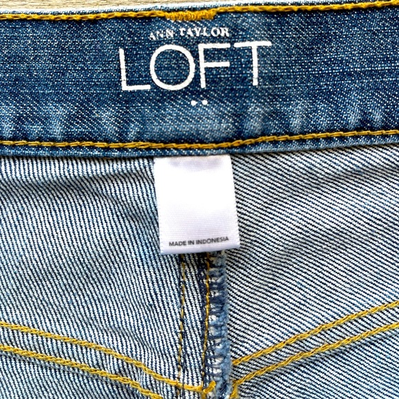 Ann Taylor LOFT Boyfriend Jeans sz 4 - Picture 5 of 7